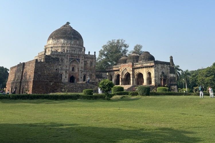 Lodhi Garden - Chauffeur India Tours