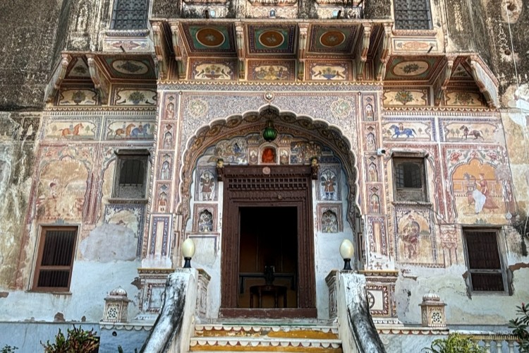 Mandawa Haveli - Chauffeur India Tours